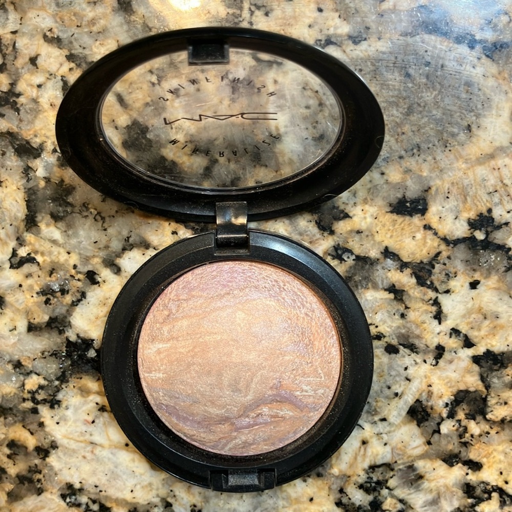 MAC Cosmetics Perfect topping MSF - discontinued